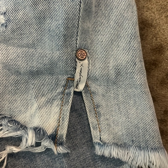 OneTeaspoon Shabby Short - Picture 6 of 6